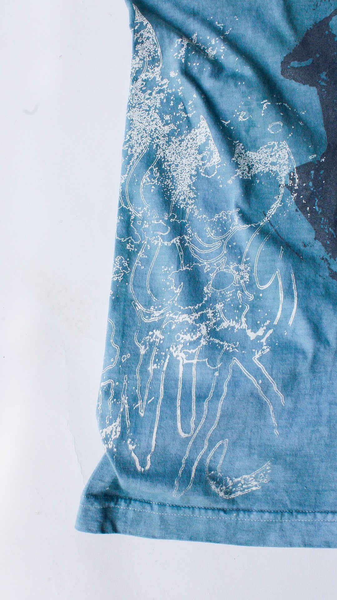 “Chain Reaction” Sleeveless Tee