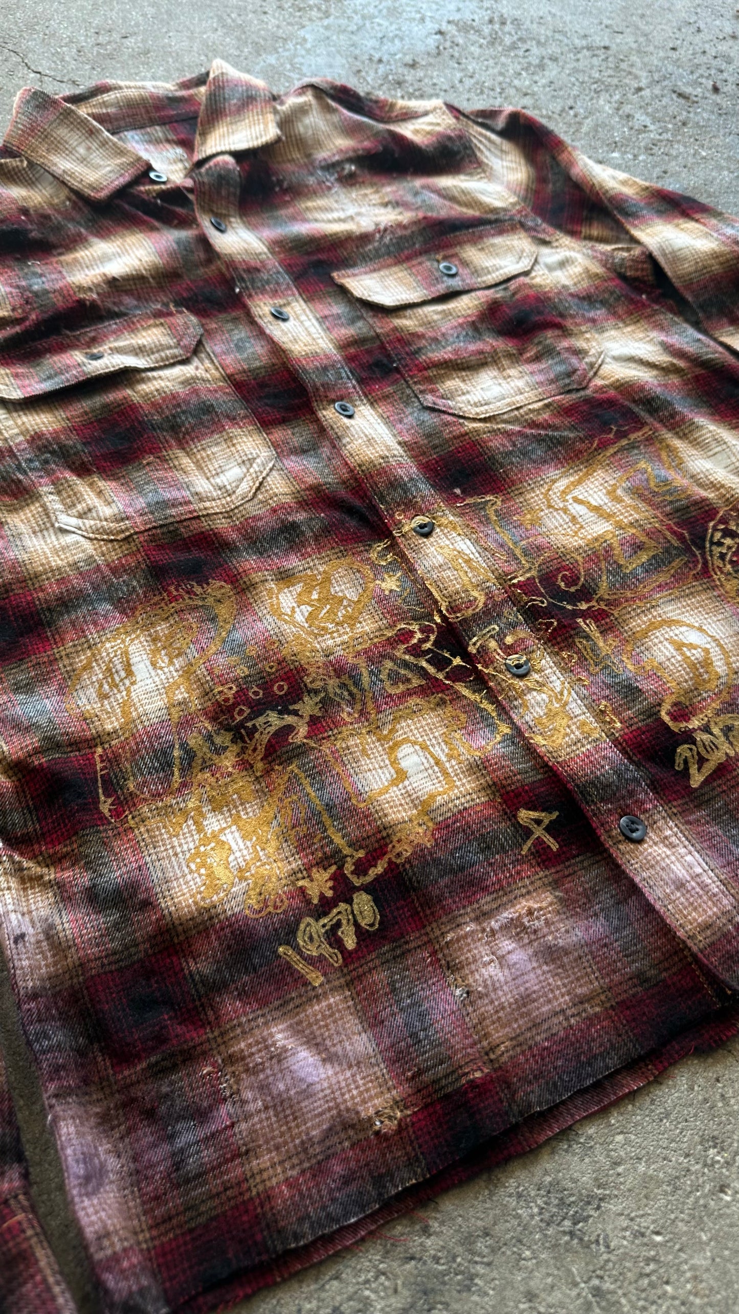 “P WORLD” FLANNELS